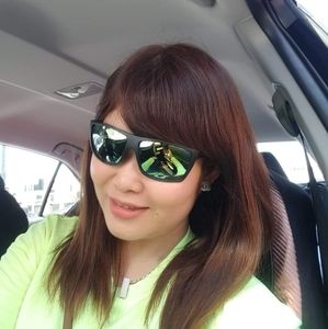 Meet your Posher, Lina